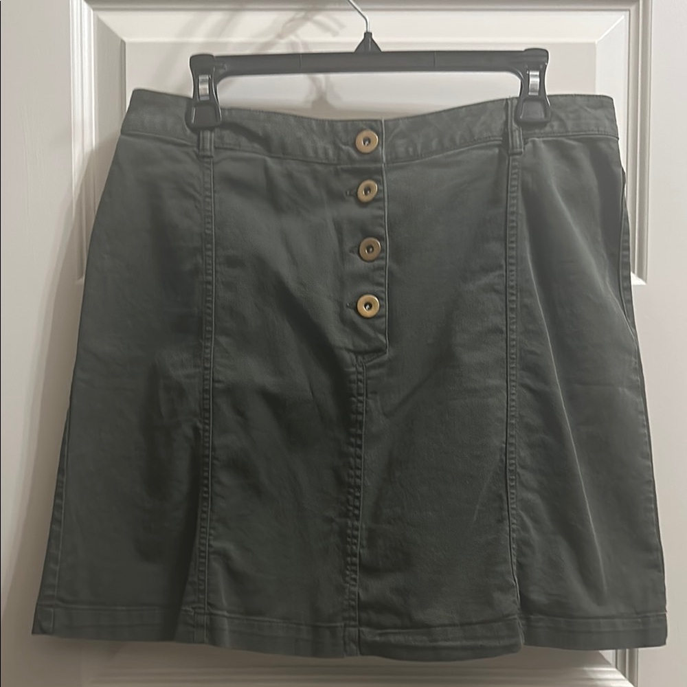 Banana Republic NWT Olive Button-Front Skirt size 8